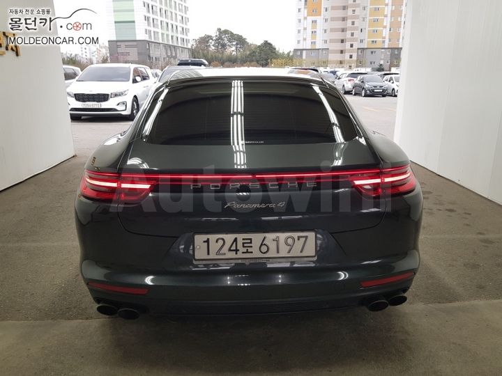 Porsche Panamera 2020 — 4