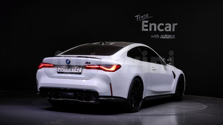 BMW M4 2024 — 2