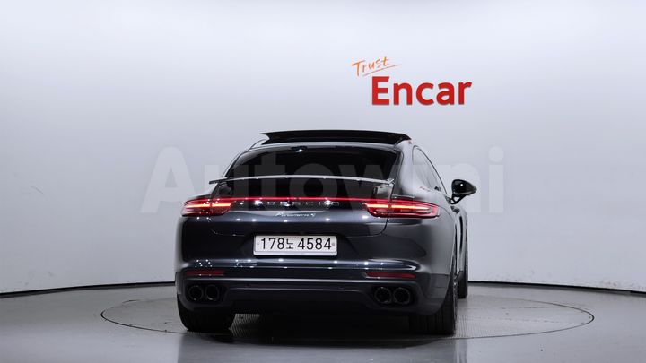 Porsche Panamera 2018 — 4