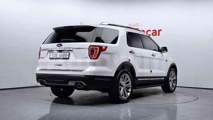 Ford Explorer 2019 — 2