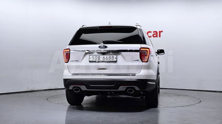 Ford Explorer 2019 — 4