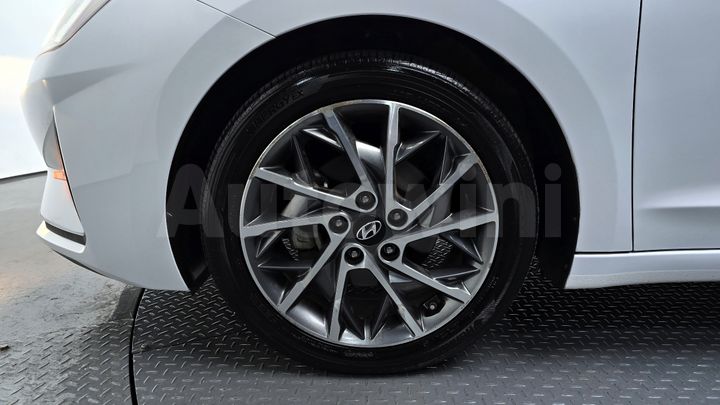 Hyundai Avante 2019 — 5