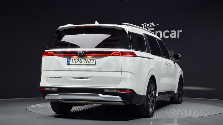 Kia Carnival 2021 — 2