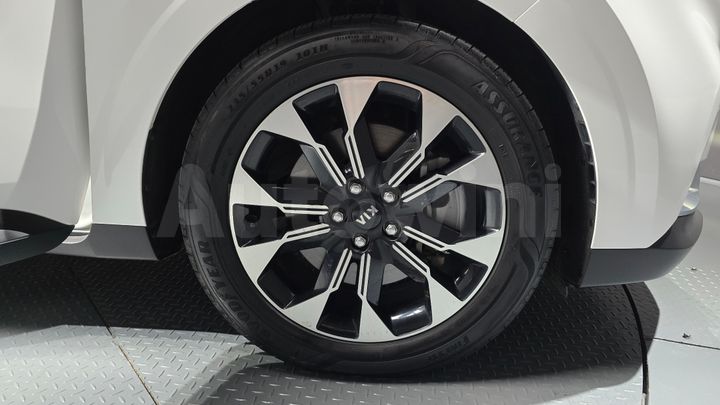 Kia Carnival 2021 — 5