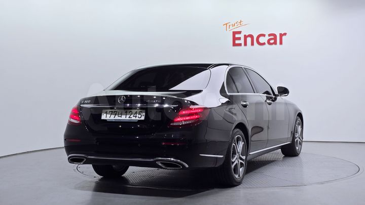 Mercedes-Benz E Class 2018 — 2