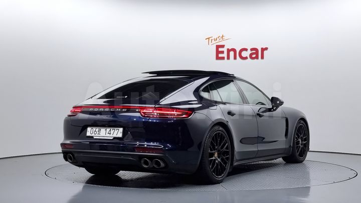Porsche Panamera 2018 — 2