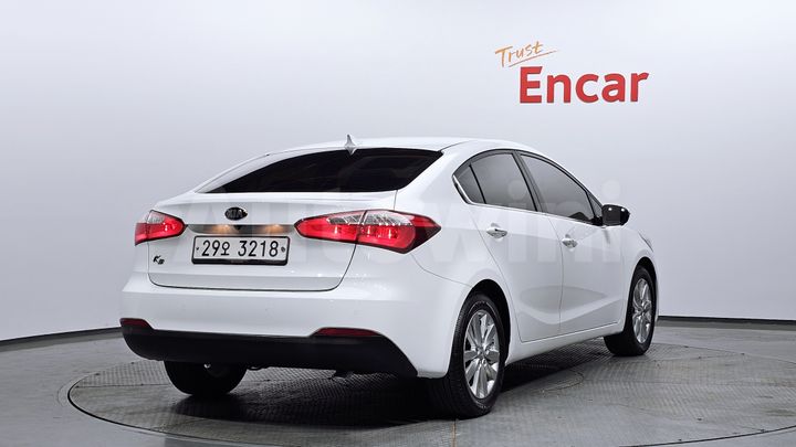 Kia K3 2015 — 2
