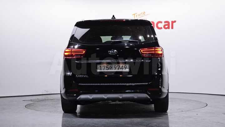 Kia Carnival 2020 — 4