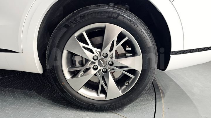 Genesis GV70 2021 — 5