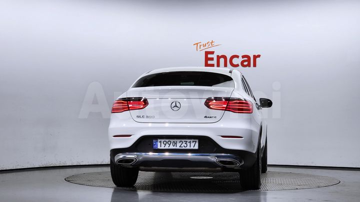 Mercedes Benz GLC Class 2019 — 4