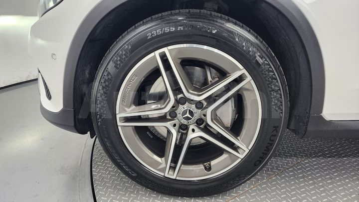 Mercedes Benz GLC Class 2019 — 5