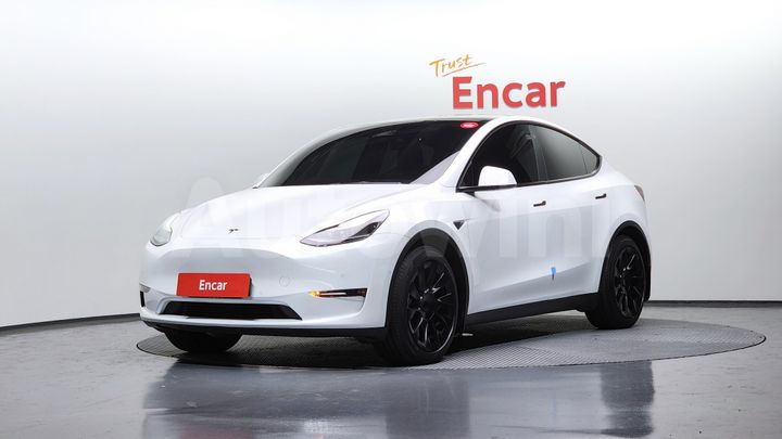 Tesla Model Y 2021 — 5