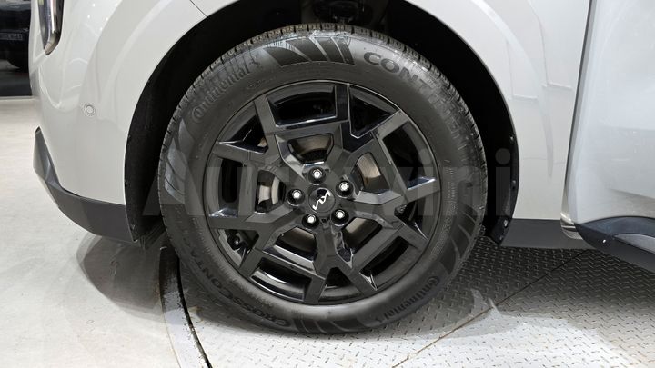 Kia Carnival 2025 — 5