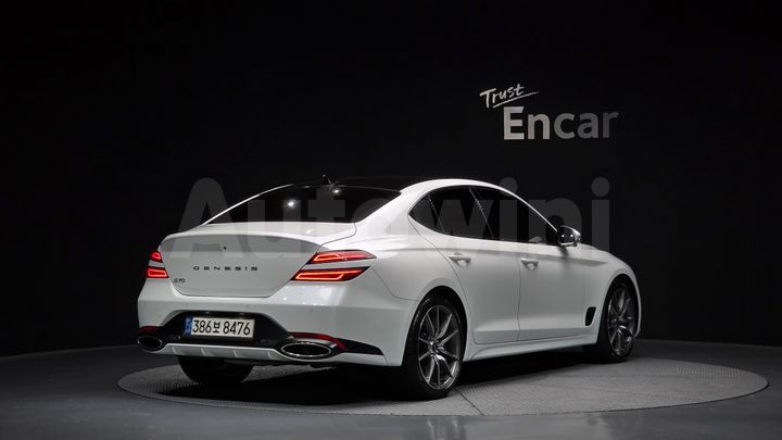 Genesis G70 2021 — 2