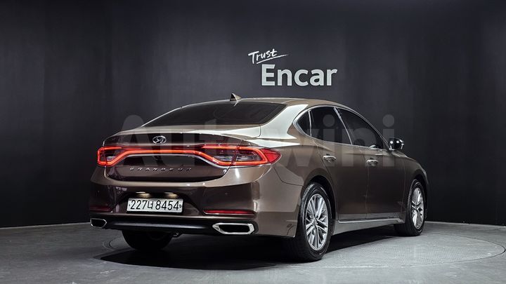 Hyundai Grandeur 2019 — 2