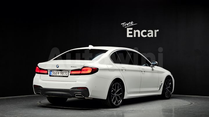 BMW 5 Series 2022 — 2