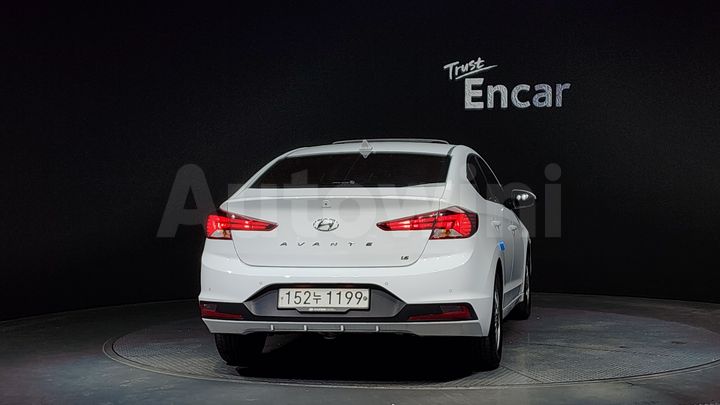 Hyundai Avante 2020 — 4