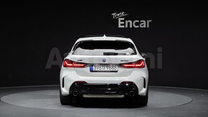 BMW 1 Series 2023 — 4