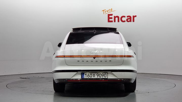 Hyundai Grandeur 2023 — 4