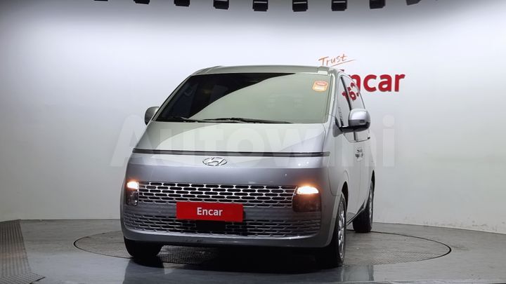 Hyundai Staria 2023 — 3