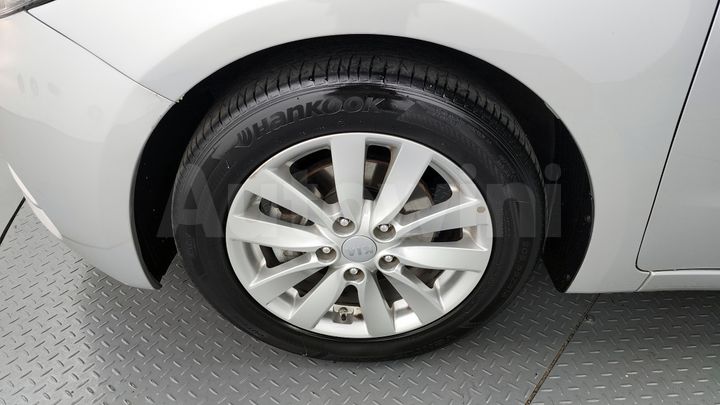 Kia K3 2015 — 5