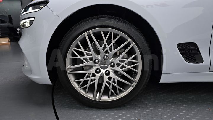 Genesis G70 2021 — 5