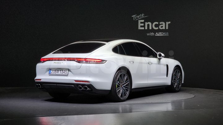 Porsche Panamera 2021 — 2