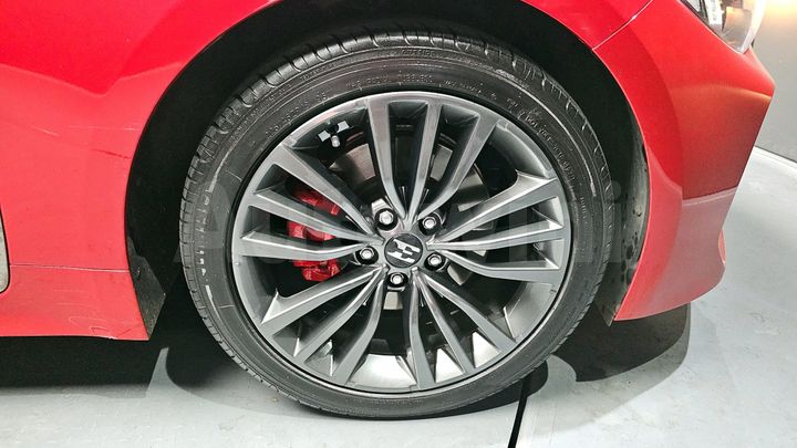 Kia Stinger 2020 — 5
