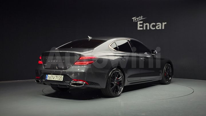 Genesis G70 2021 — 2
