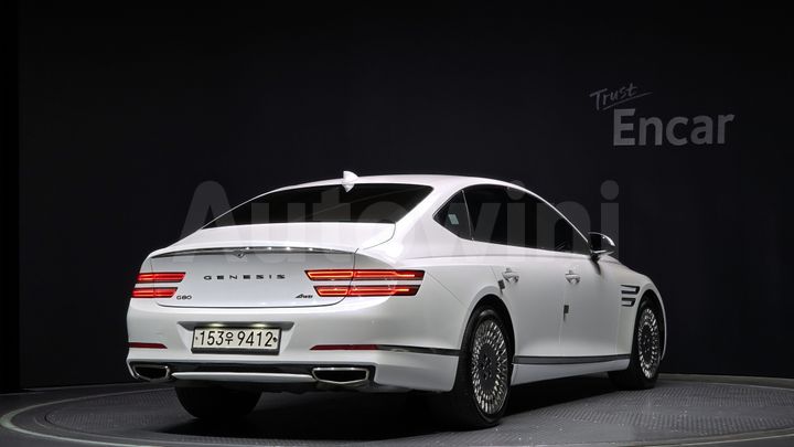 Genesis G80 2022 — 2