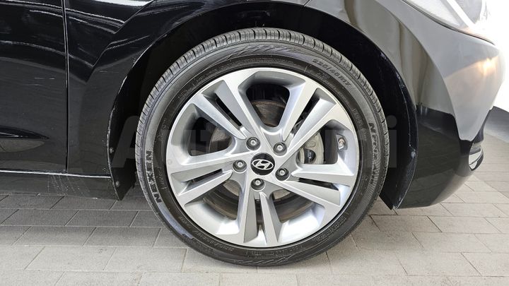 Hyundai Avante 2017 — 5