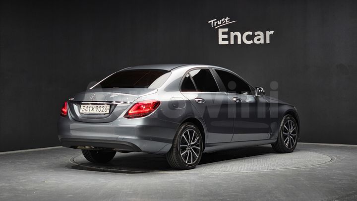 Mercedes-Benz C Class 2019 — 2