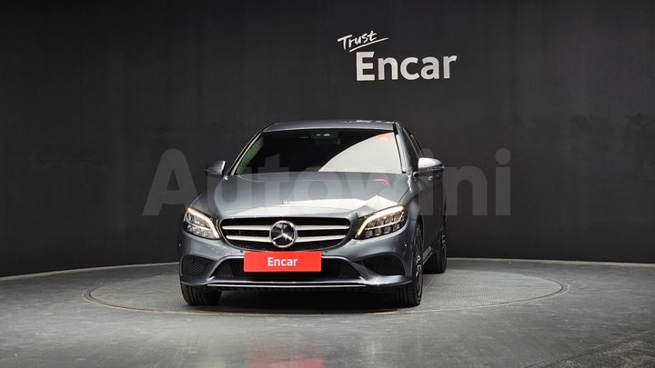 Mercedes-Benz C Class 2019 — 3