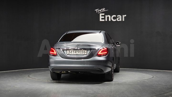 Mercedes-Benz C Class 2019 — 4