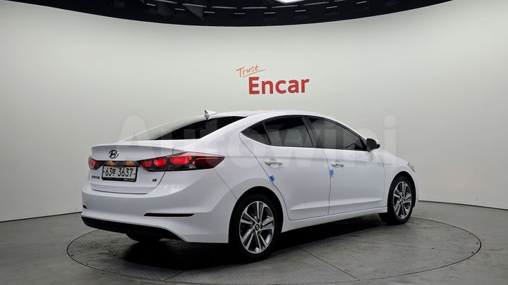 Hyundai Avante 2018 — 2