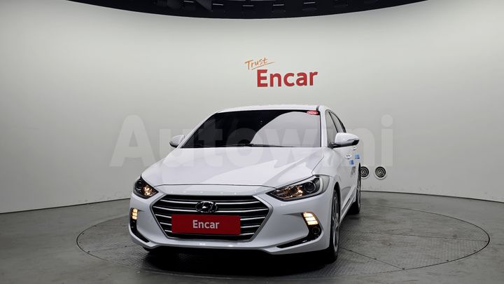 Hyundai Avante 2018 — 3
