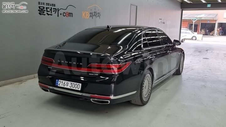 Genesis G90 2019 — 2