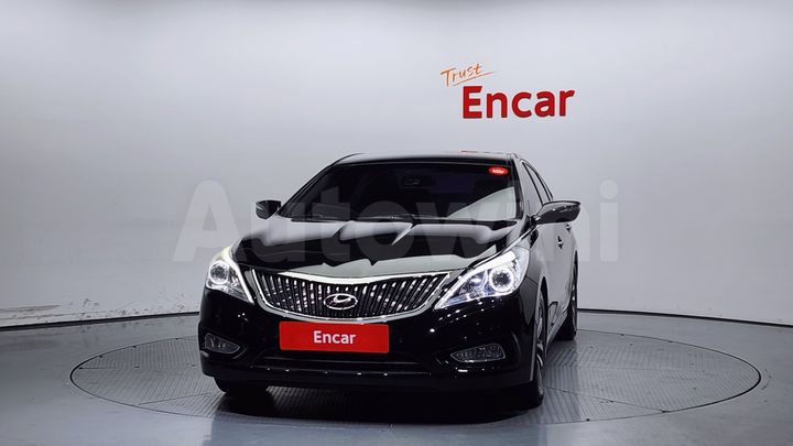 Hyundai Grandeur 2011 — 3