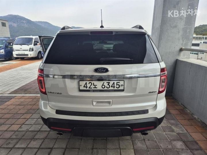 Ford Explorer 2014 — 3