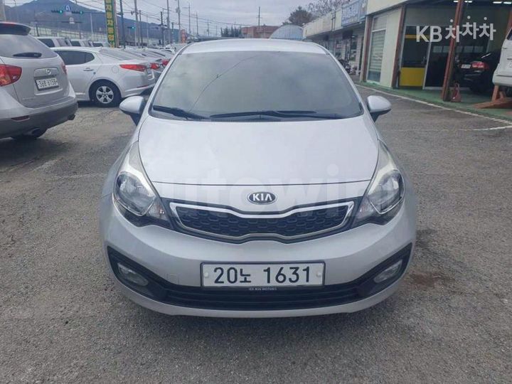 Kia Pride 2013 — 2