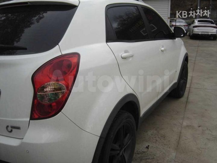KGM (Ssangyong) Korando 2011 — 4