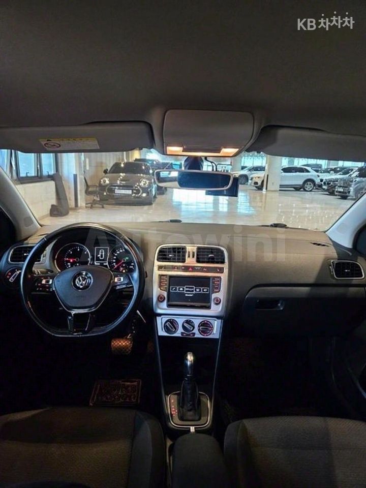 Volkswagen Polo 2015 — 3