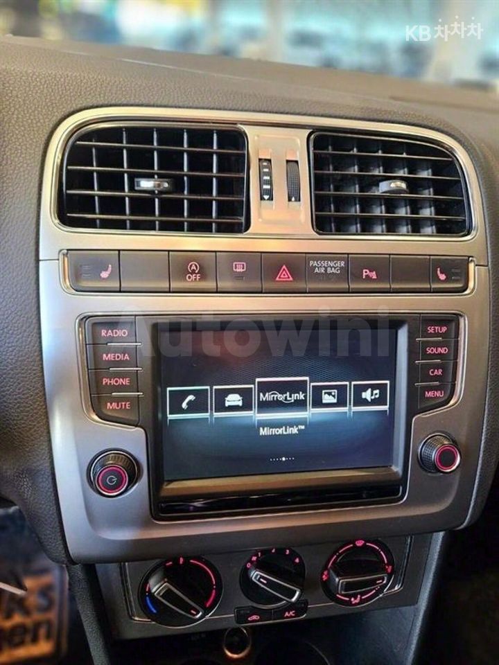 Volkswagen Polo 2015 — 4