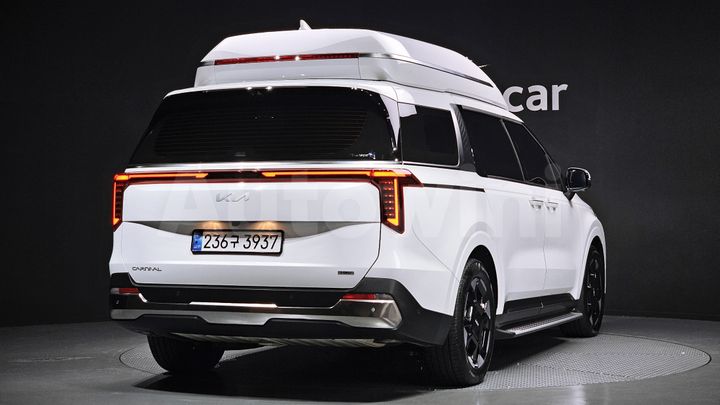 Kia Carnival 2024 — 2