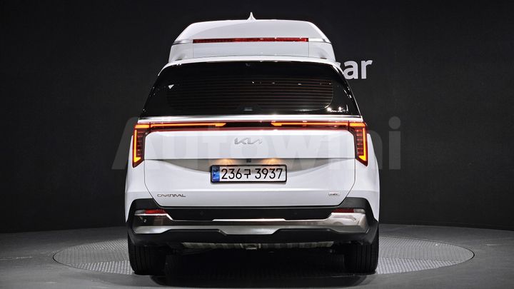 Kia Carnival 2024 — 4