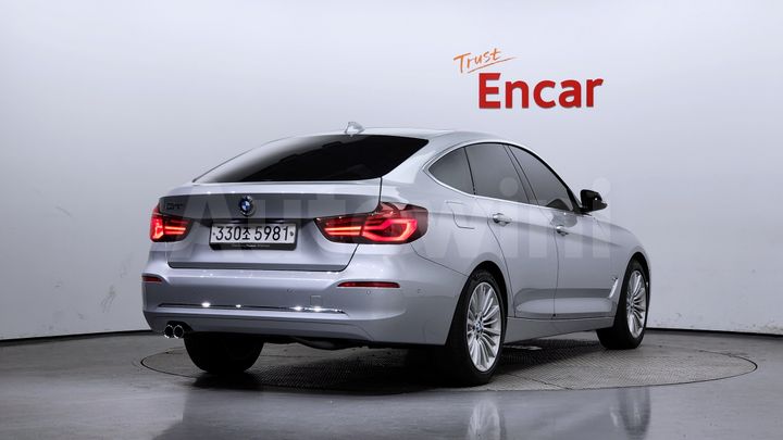 BMW 3 Series 2020 — 2