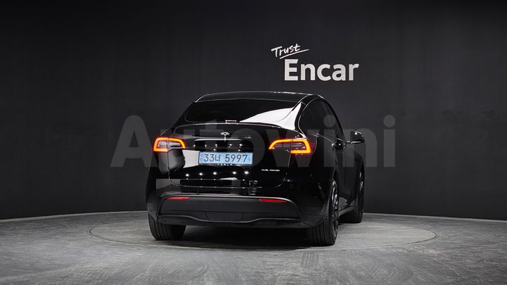 Tesla Model Y 2022 — 4