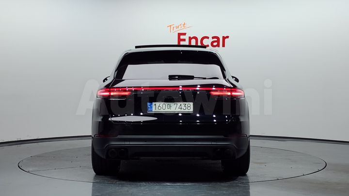 Porsche Cayenne 2021 — 4