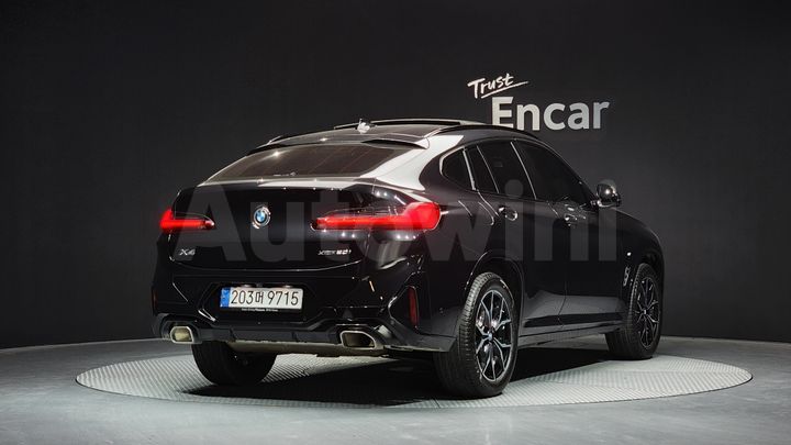 BMW X4 2024 — 2