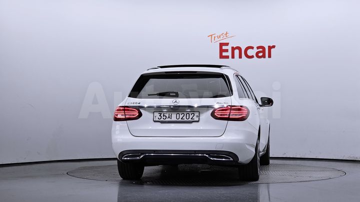 Mercedes Benz C Class 2016 — 4